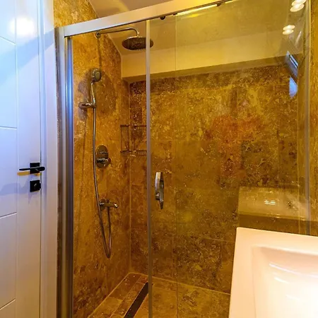 别墅 Bezirgan Village 2 Bedroom 卡尔坎