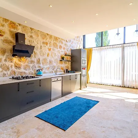 别墅 Bezirgan Village 2 Bedroom 卡尔坎