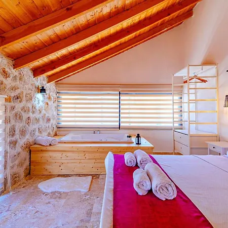 Villa Bezirgan Village 2 Bedroom *