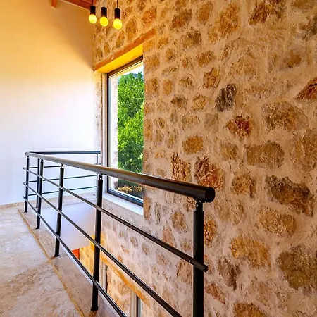 Bezirgan Village 2 Bedroom - 1261 Kalkan